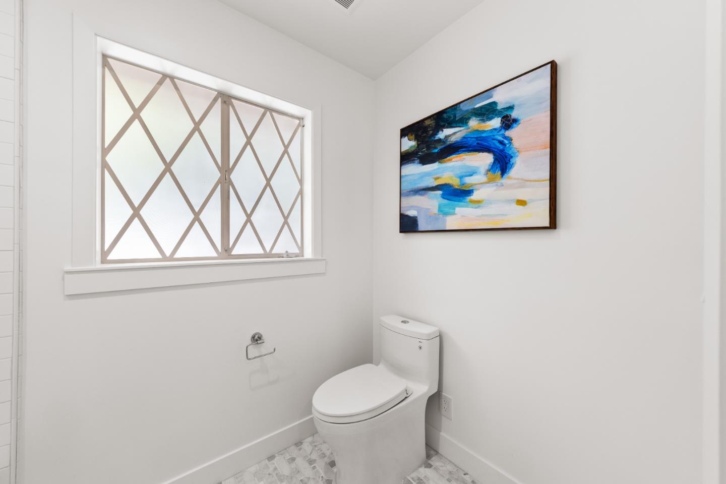 Detail Gallery Image 41 of 58 For 1575 Kingswood Dr, Hillsborough,  CA 94010 - 5 Beds | 3 Baths