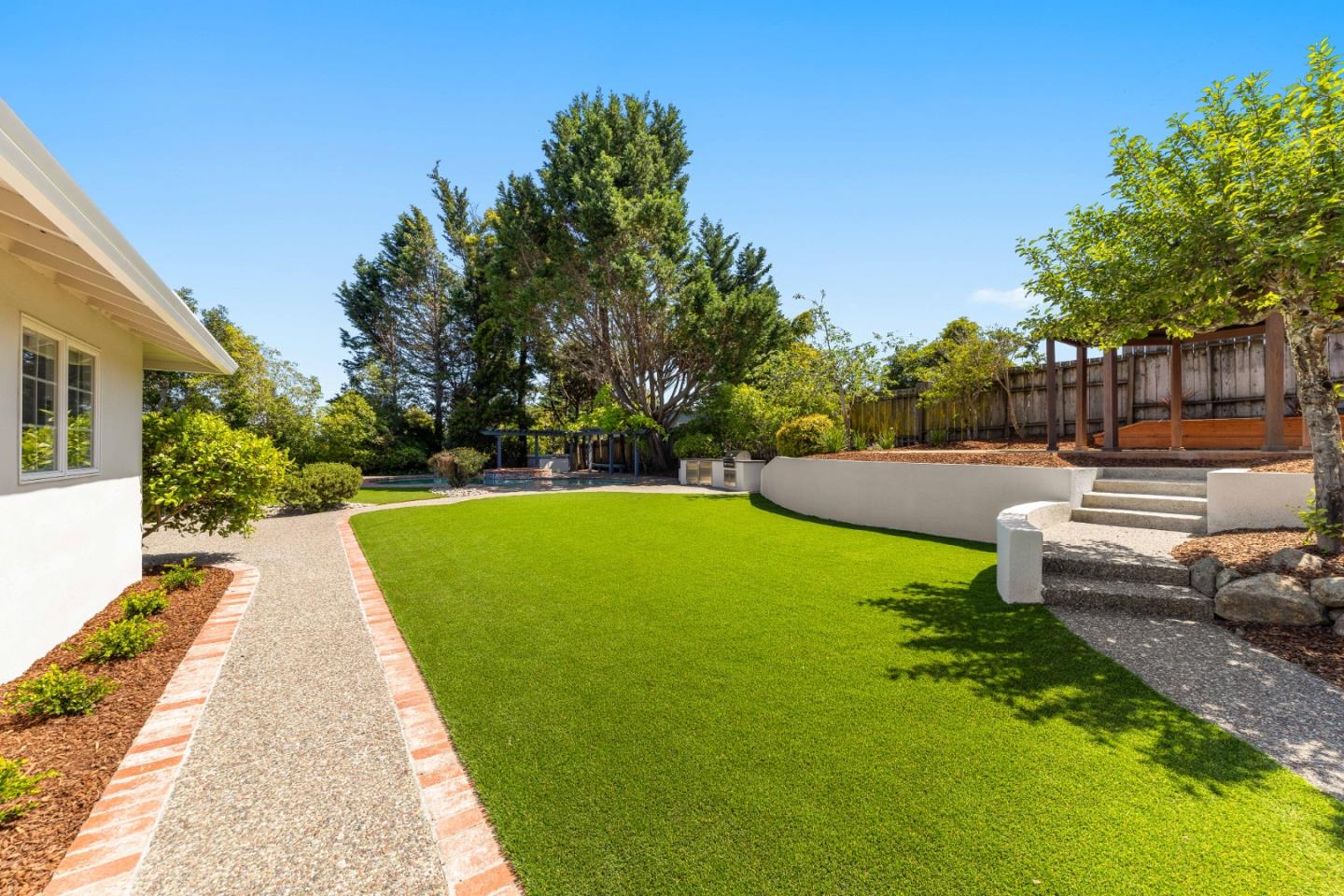 Detail Gallery Image 51 of 58 For 1575 Kingswood Dr, Hillsborough,  CA 94010 - 5 Beds | 3 Baths