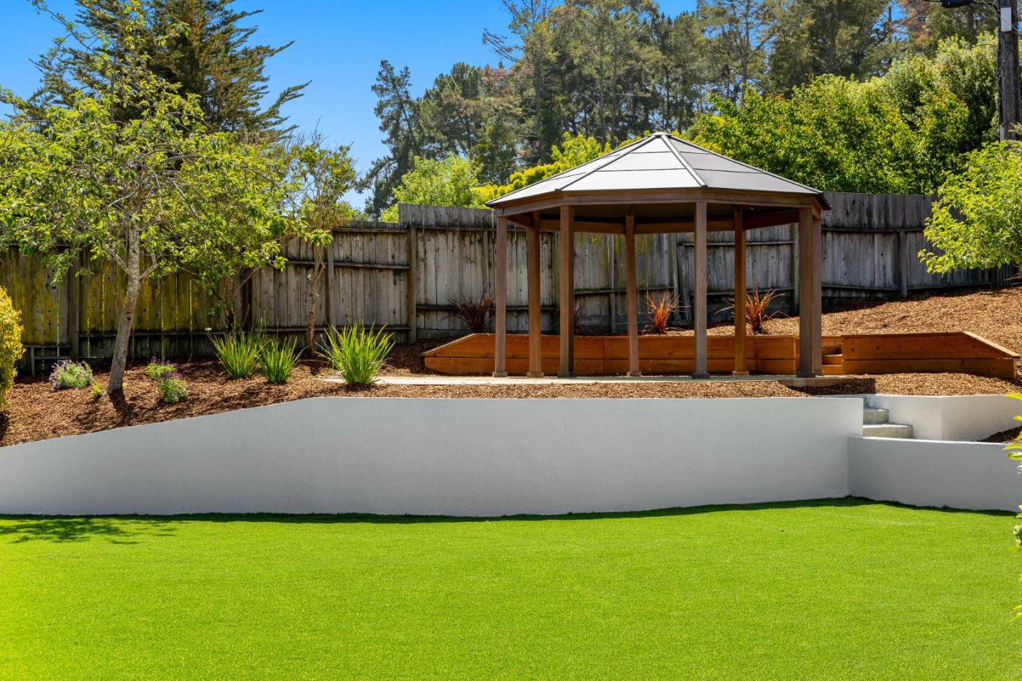 Detail Gallery Image 54 of 58 For 1575 Kingswood Dr, Hillsborough,  CA 94010 - 5 Beds | 3 Baths
