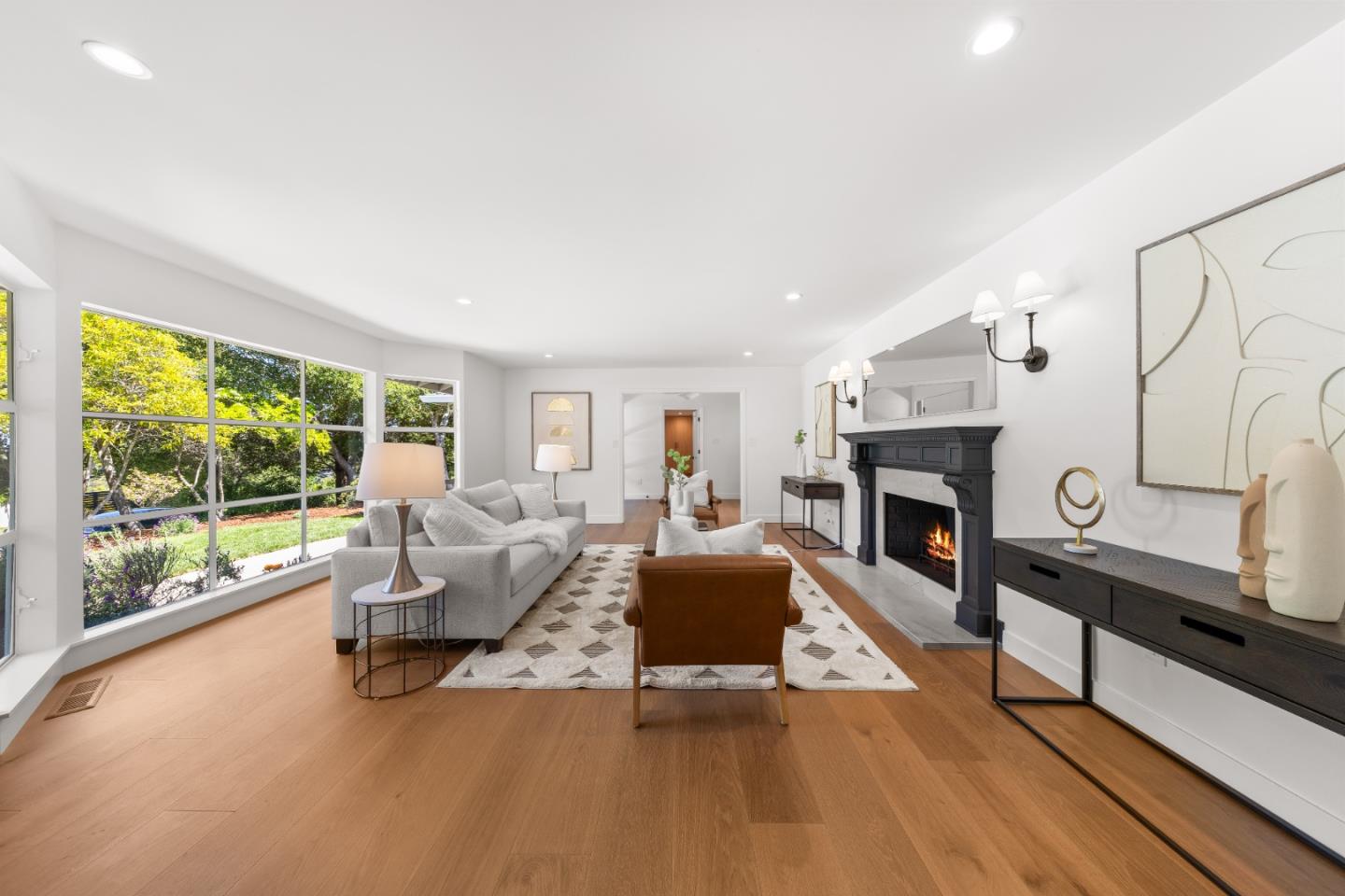 Detail Gallery Image 7 of 58 For 1575 Kingswood Dr, Hillsborough,  CA 94010 - 5 Beds | 3 Baths