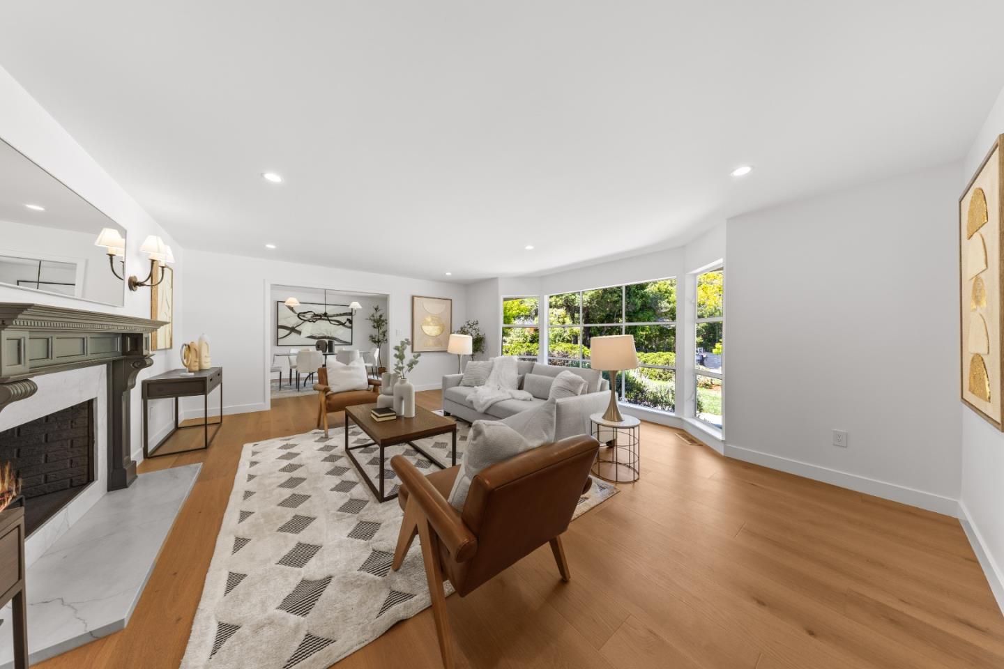 Detail Gallery Image 8 of 58 For 1575 Kingswood Dr, Hillsborough,  CA 94010 - 5 Beds | 3 Baths