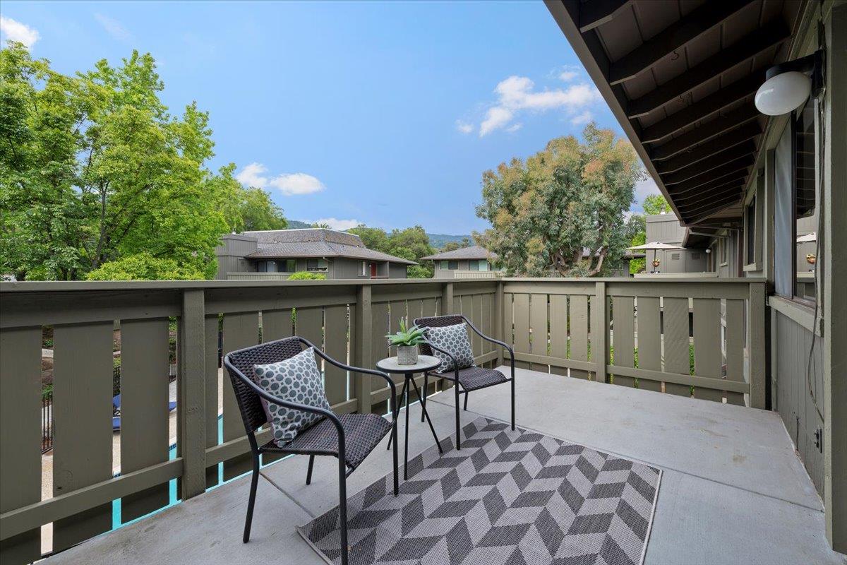 Detail Gallery Image 15 of 30 For 14357 Saratoga Ave #B,  Saratoga,  CA 95070 - 3 Beds | 2 Baths