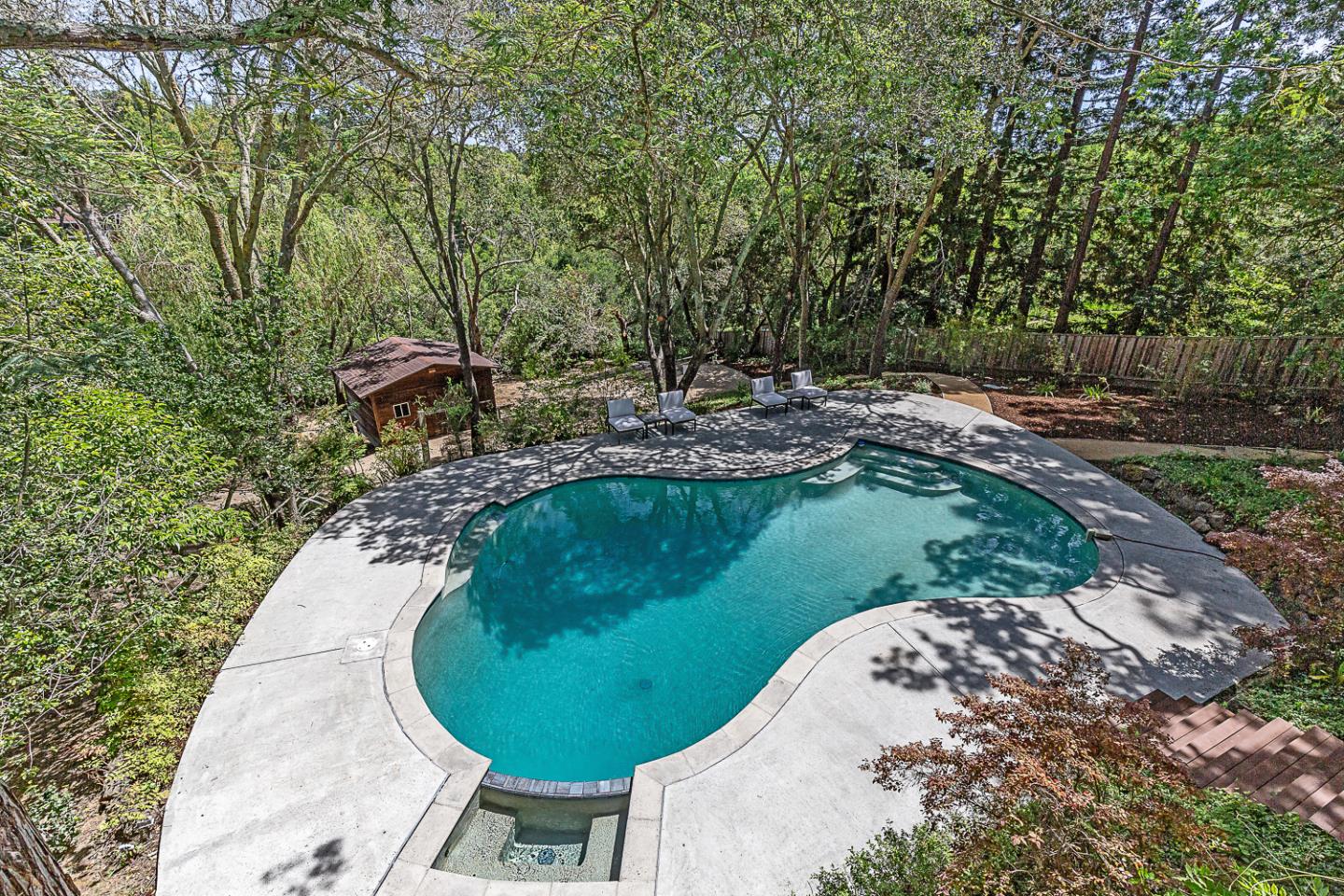 Detail Gallery Image 27 of 36 For 35 Neuman Ln, Woodside,  CA 94062 - 4 Beds | 4 Baths