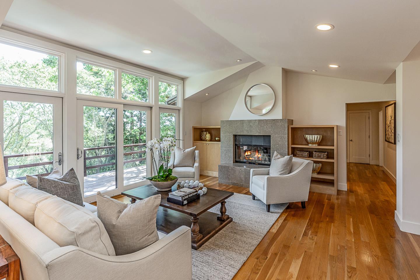 Detail Gallery Image 4 of 36 For 35 Neuman Ln, Woodside,  CA 94062 - 4 Beds | 4 Baths