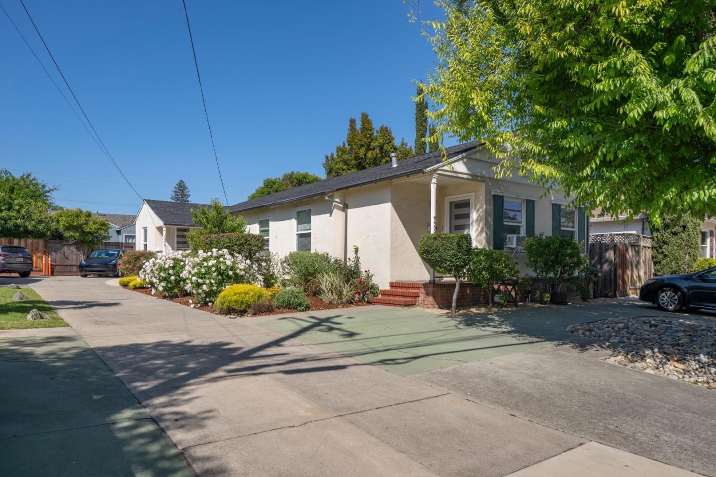Detail Gallery Image 2 of 15 For 1500 Jasmine St, San Mateo,  CA 94402 - – Beds | – Baths