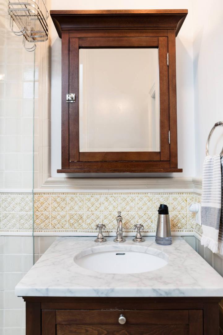 Detail Gallery Image 12 of 26 For 1222 Masonic Ave, San Francisco,  CA 94117 - 3 Beds | 2 Baths