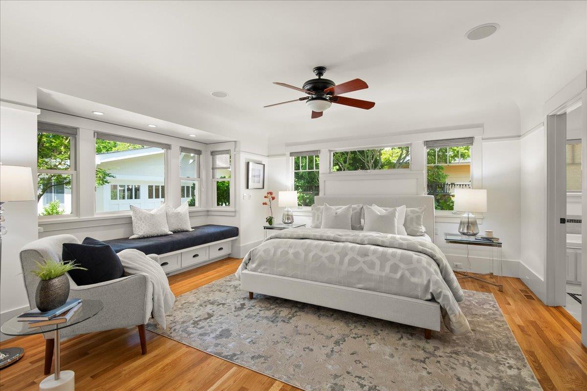 Detail Gallery Image 21 of 45 For 52 Myrtle St, Redwood City,  CA 94062 - 5 Beds | 3 Baths