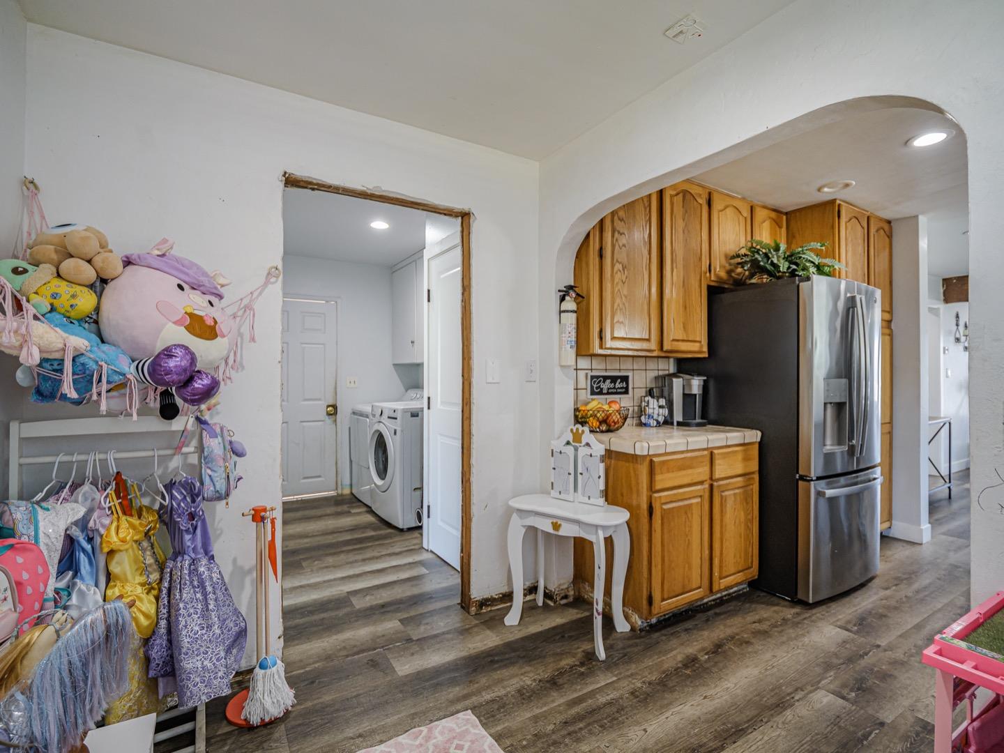 Detail Gallery Image 14 of 27 For 27 Burchell Ave, Freedom,  CA 95019 - 3 Beds | 2 Baths