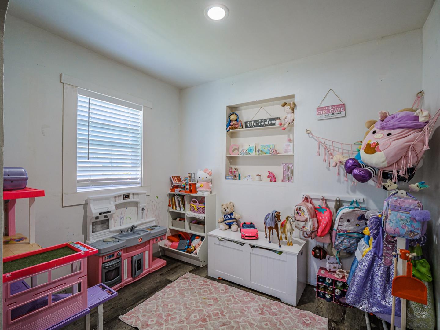 Detail Gallery Image 15 of 27 For 27 Burchell Ave, Freedom,  CA 95019 - 3 Beds | 2 Baths