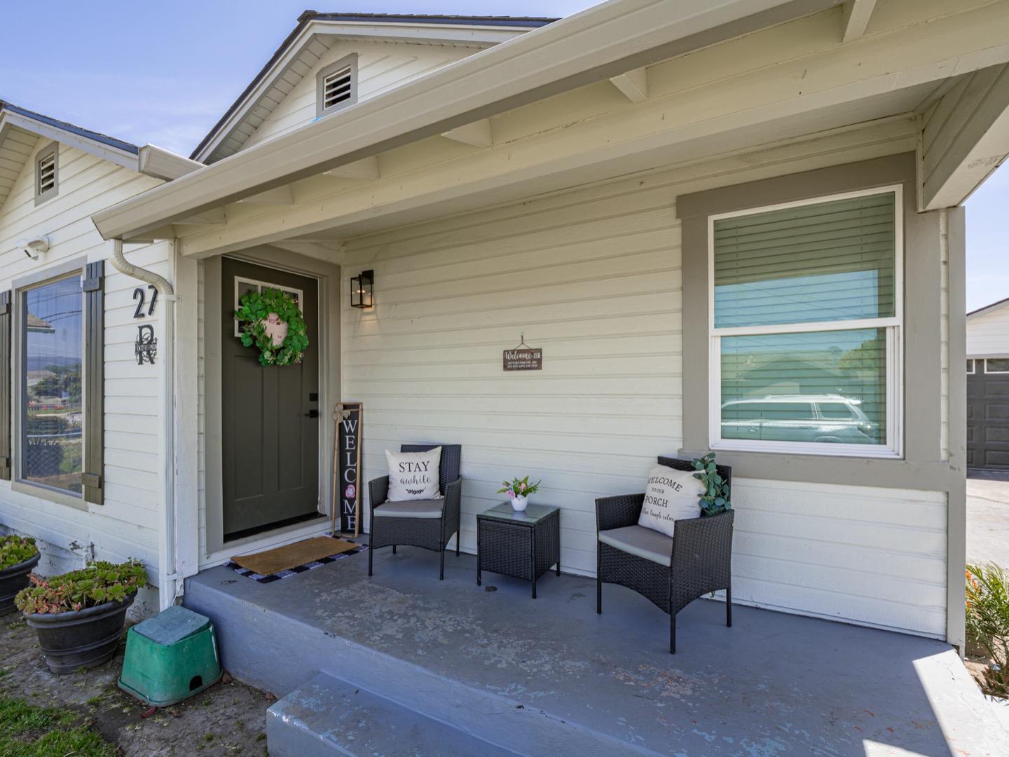 Detail Gallery Image 2 of 27 For 27 Burchell Ave, Freedom,  CA 95019 - 3 Beds | 2 Baths