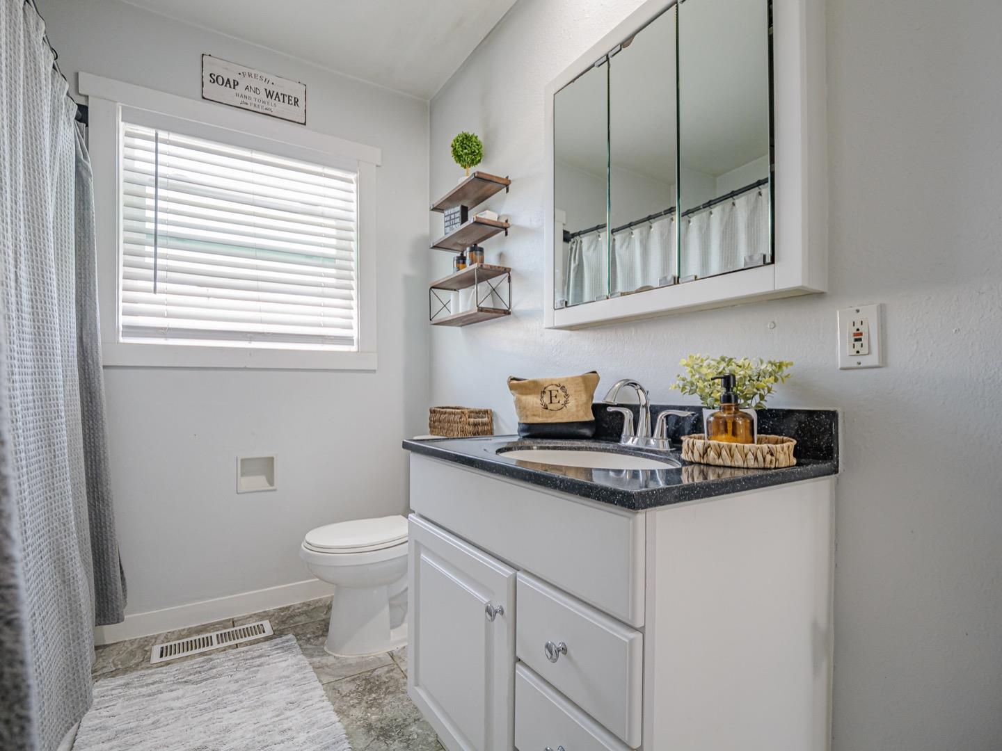 Detail Gallery Image 21 of 27 For 27 Burchell Ave, Freedom,  CA 95019 - 3 Beds | 2 Baths
