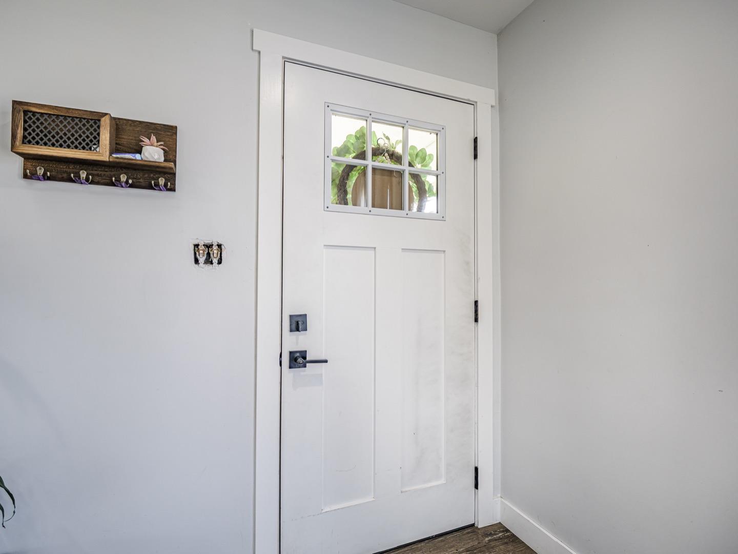 Detail Gallery Image 4 of 27 For 27 Burchell Ave, Freedom,  CA 95019 - 3 Beds | 2 Baths