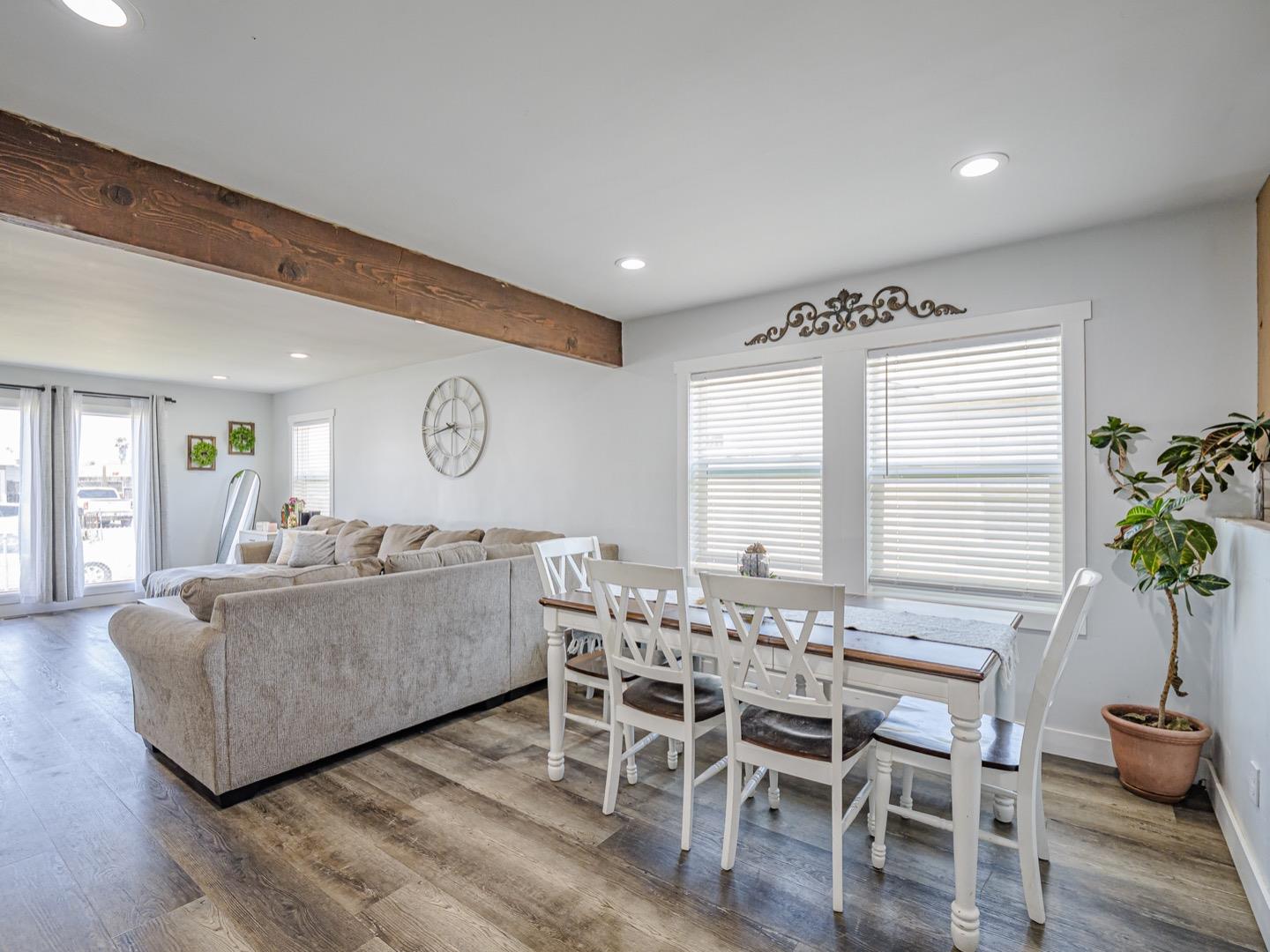 Detail Gallery Image 7 of 27 For 27 Burchell Ave, Freedom,  CA 95019 - 3 Beds | 2 Baths