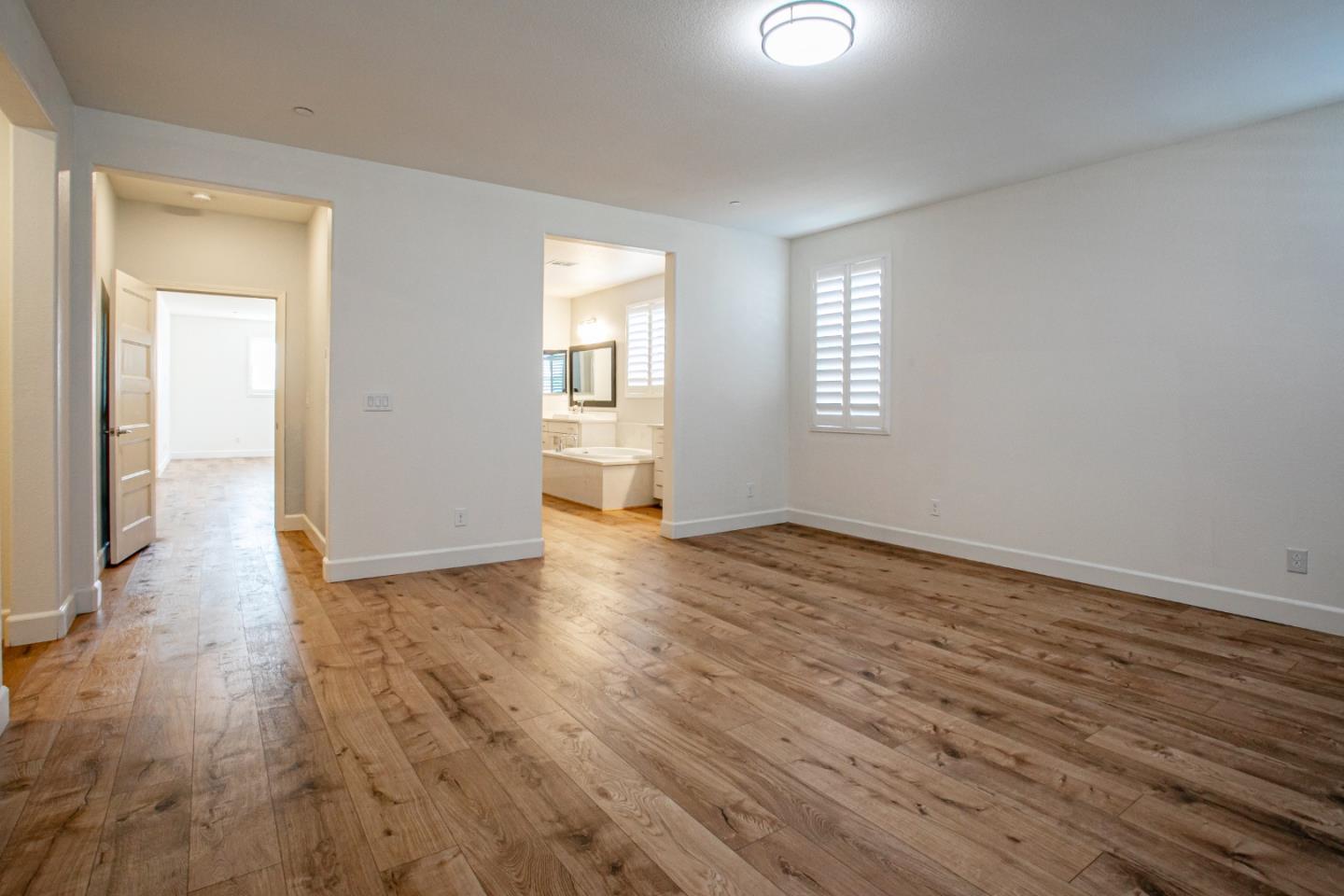 Detail Gallery Image 20 of 54 For 6032 Duet Way, Roseville,  CA 95747 - 5 Beds | 4/1 Baths