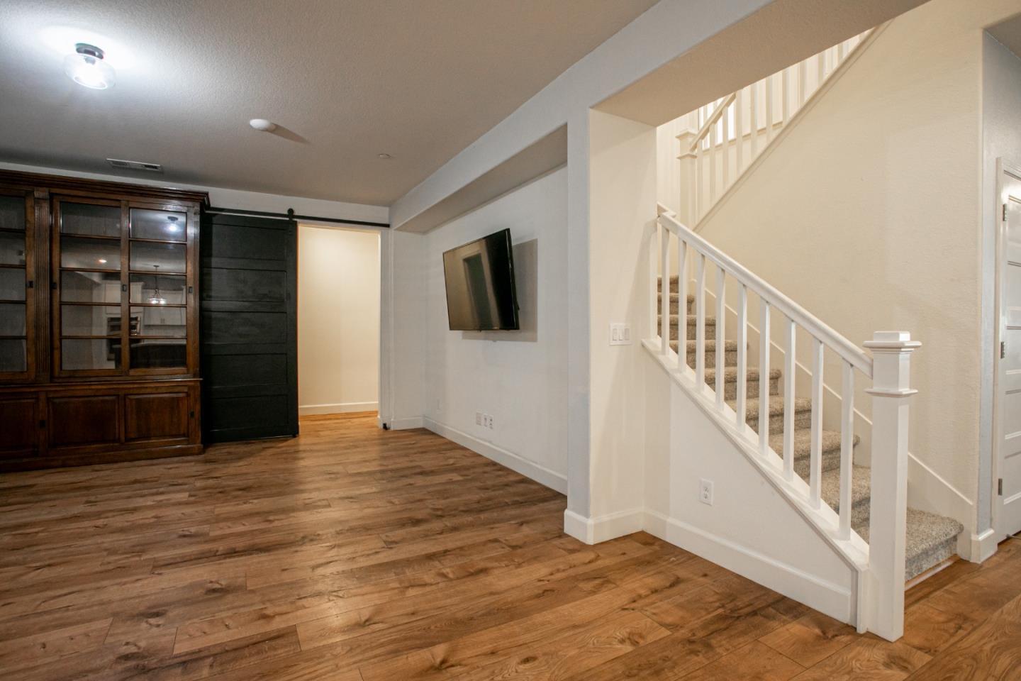 Detail Gallery Image 33 of 54 For 6032 Duet Way, Roseville,  CA 95747 - 5 Beds | 4/1 Baths