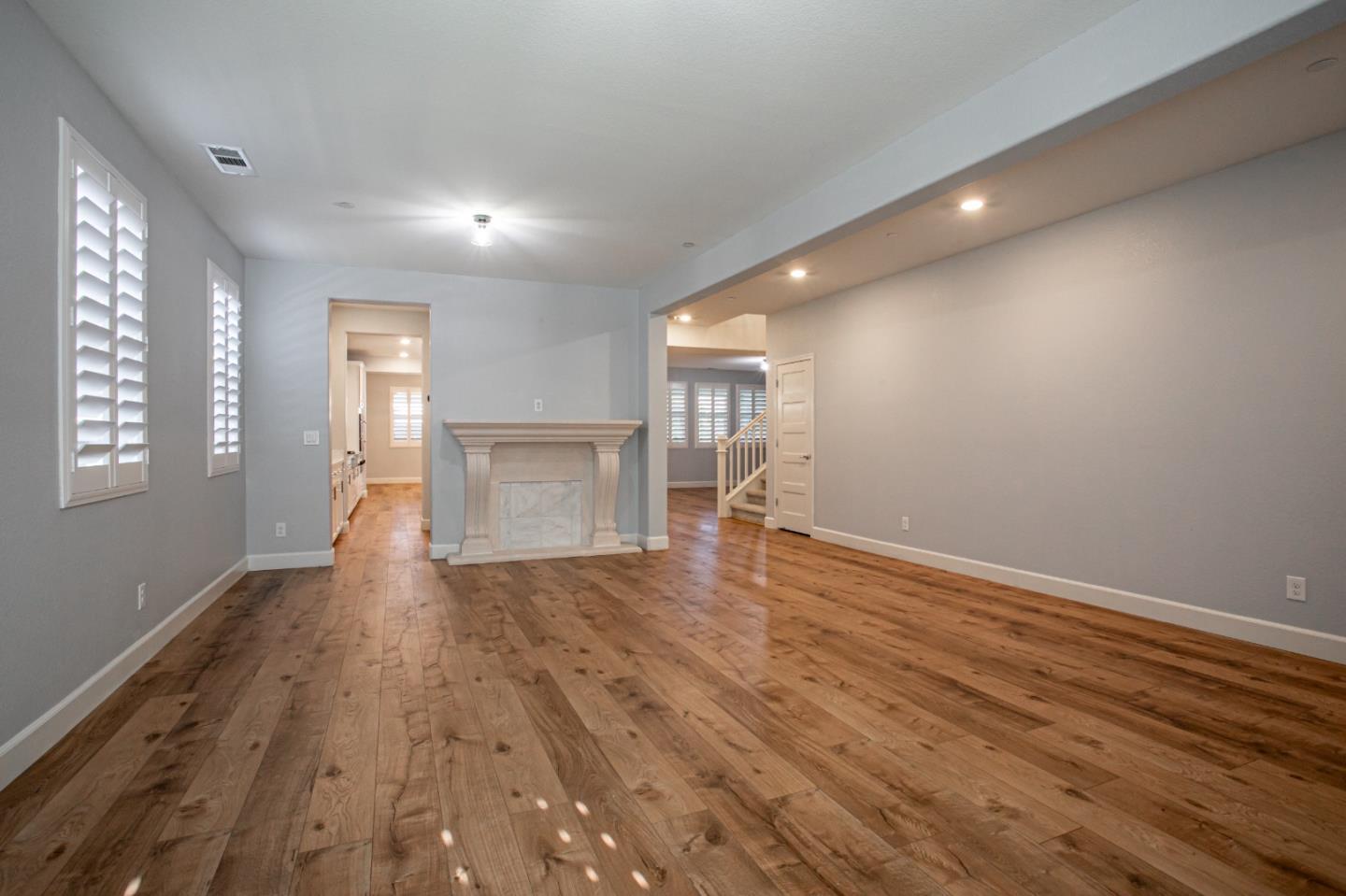 Detail Gallery Image 36 of 54 For 6032 Duet Way, Roseville,  CA 95747 - 5 Beds | 4/1 Baths