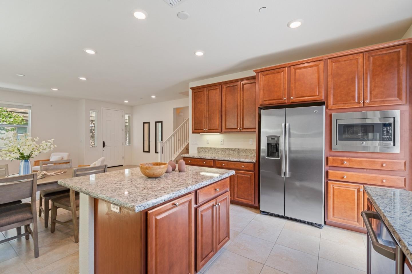 Detail Gallery Image 13 of 40 For 2762 Alliston Loop, Dublin,  CA 94568 - 4 Beds | 3 Baths