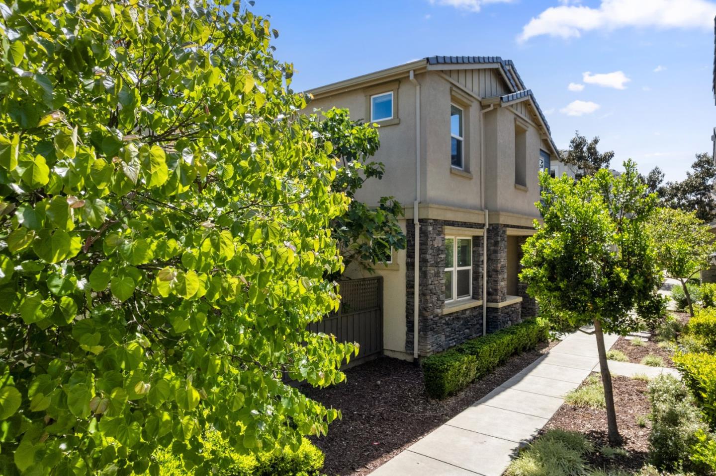 Detail Gallery Image 5 of 40 For 2762 Alliston Loop, Dublin,  CA 94568 - 4 Beds | 3 Baths