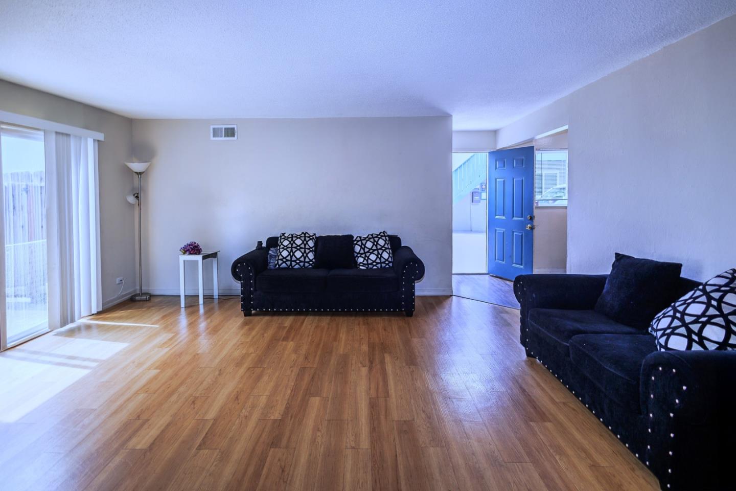 Detail Gallery Image 15 of 43 For 309-315 Oak Ave, Redwood City,  CA 94061 - – Beds | – Baths