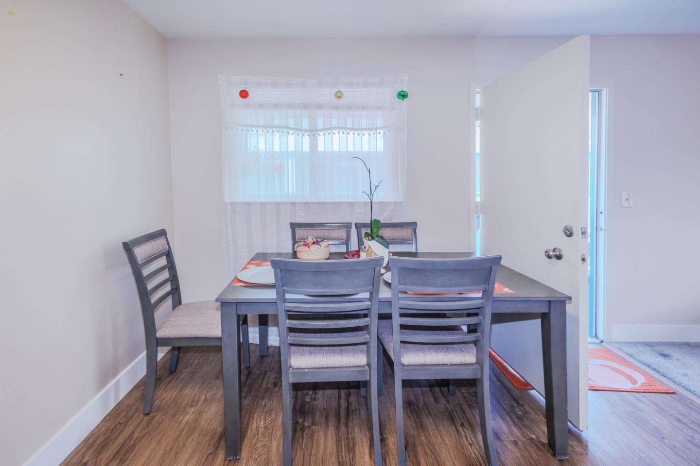 Detail Gallery Image 25 of 43 For 309-315 Oak Ave, Redwood City,  CA 94061 - – Beds | – Baths