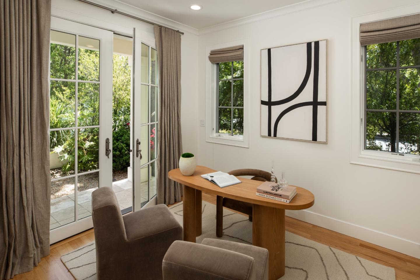 Detail Gallery Image 11 of 37 For 1755 Webster St, Palo Alto,  CA 94301 - 6 Beds | 3/1 Baths