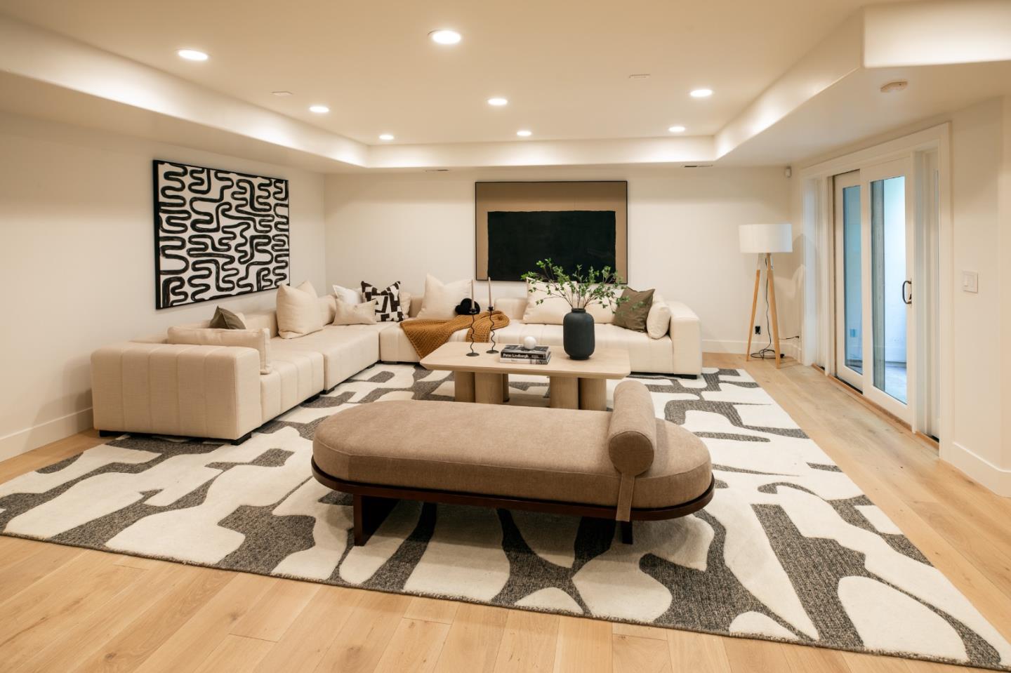 Detail Gallery Image 19 of 37 For 1755 Webster St, Palo Alto,  CA 94301 - 6 Beds | 3/1 Baths
