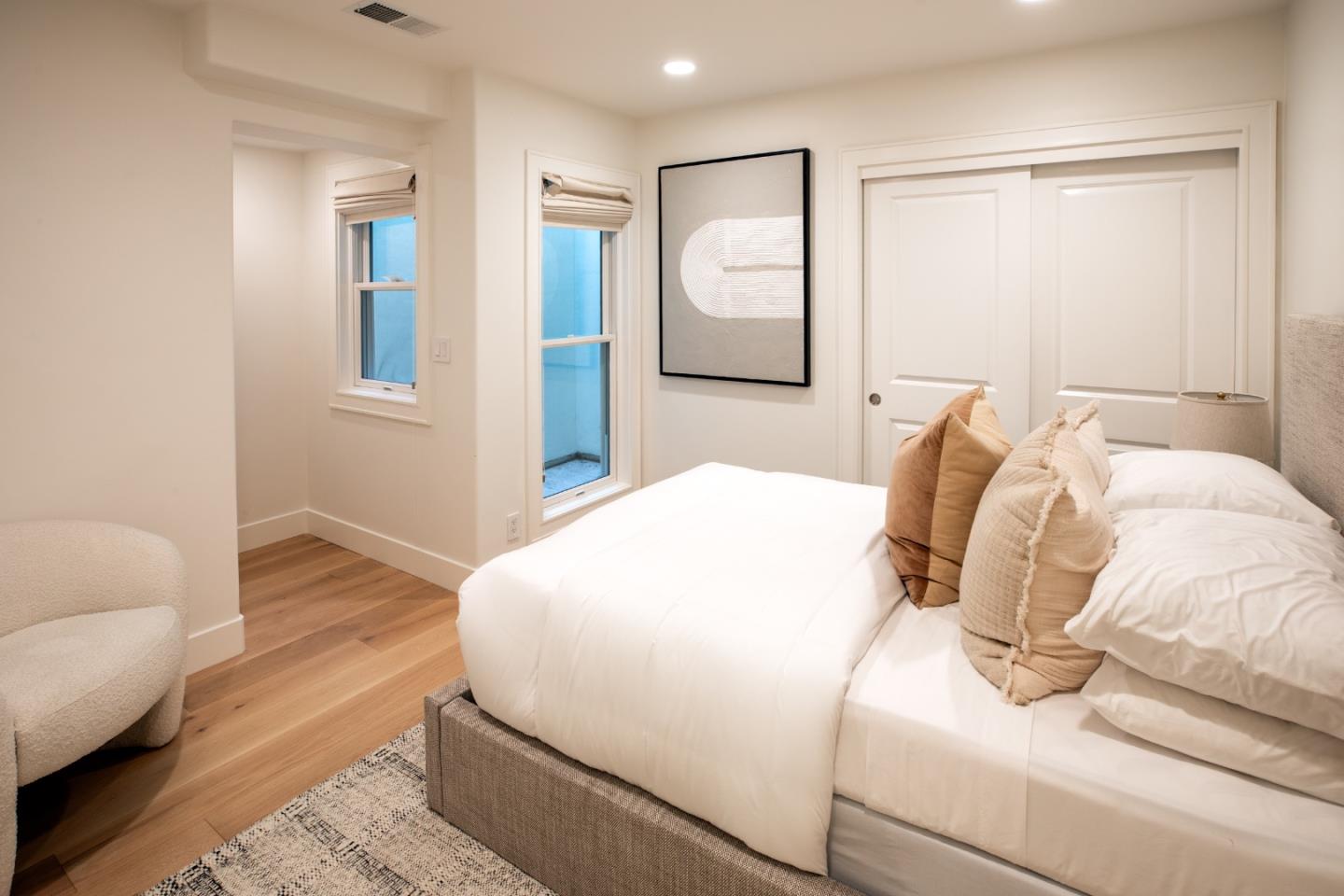 Detail Gallery Image 21 of 37 For 1755 Webster St, Palo Alto,  CA 94301 - 6 Beds | 3/1 Baths