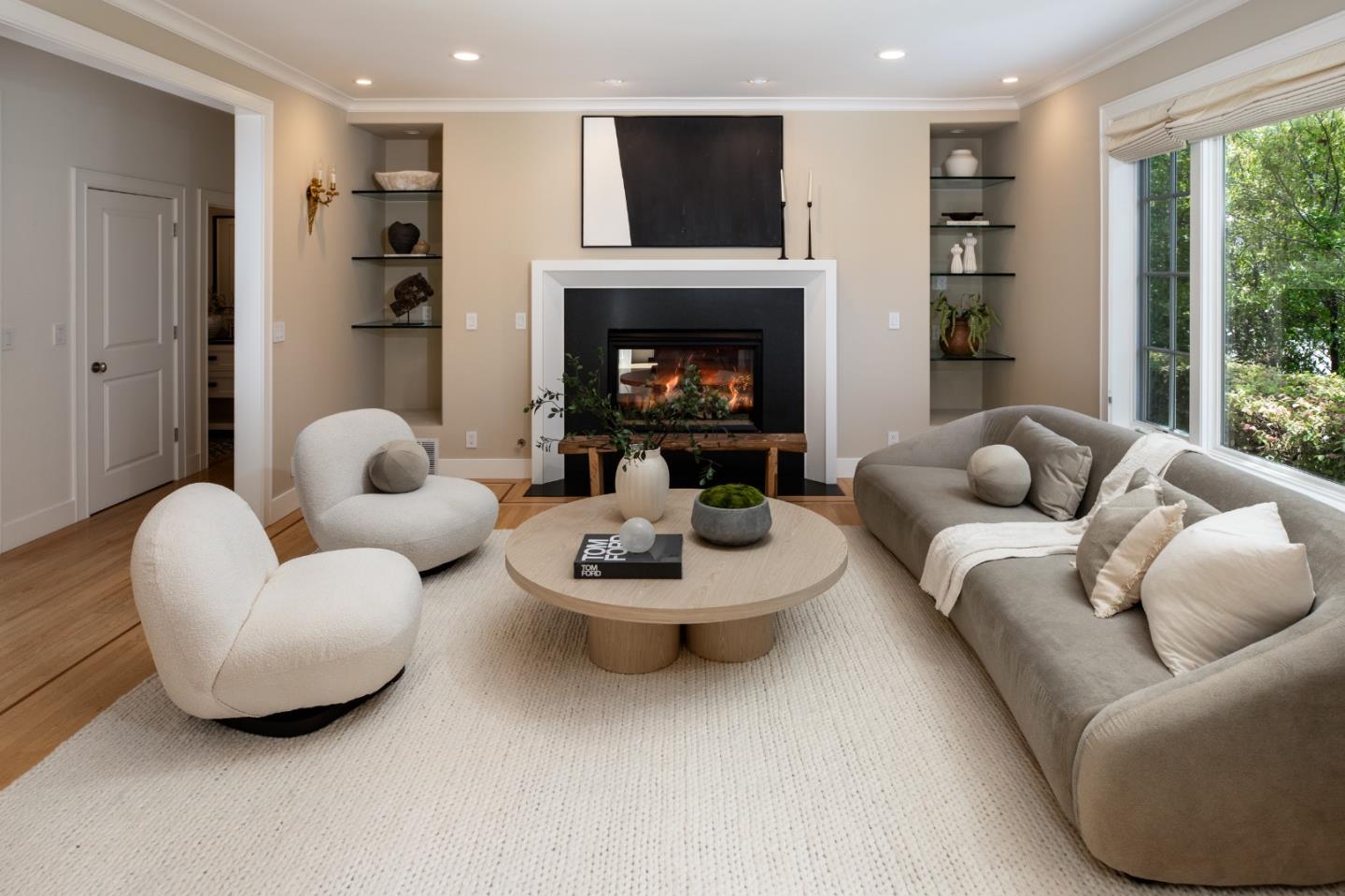 Detail Gallery Image 3 of 37 For 1755 Webster St, Palo Alto,  CA 94301 - 6 Beds | 3/1 Baths