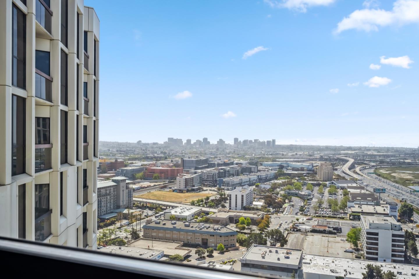 Detail Gallery Image 12 of 30 For 6363 Christie Ave #2801,  Emeryville,  CA 94608 - 1 Beds | 1 Baths