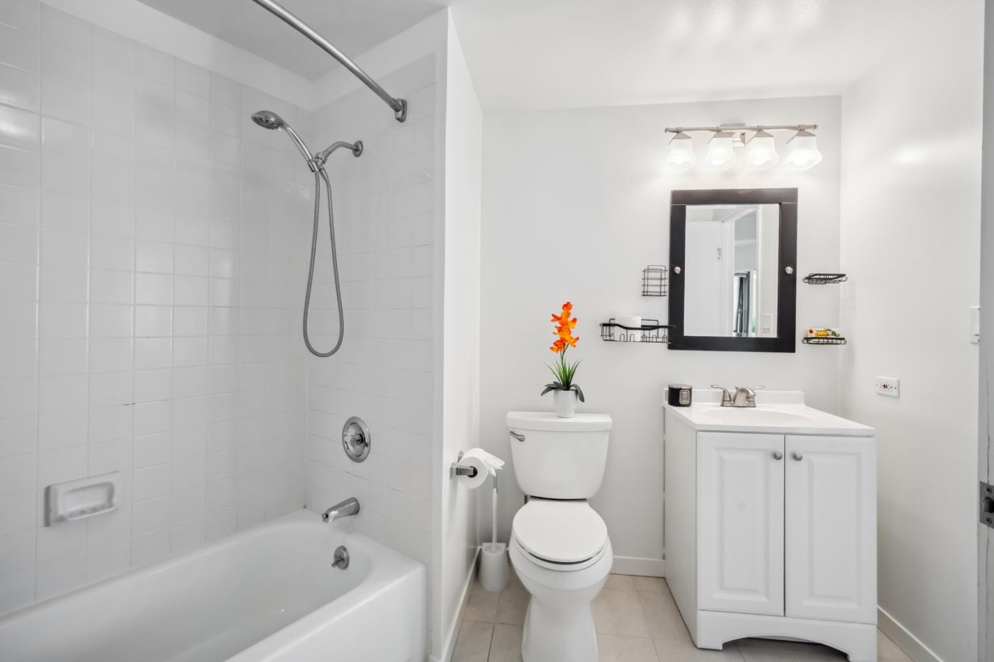 Detail Gallery Image 21 of 30 For 6363 Christie Ave #2801,  Emeryville,  CA 94608 - 1 Beds | 1 Baths