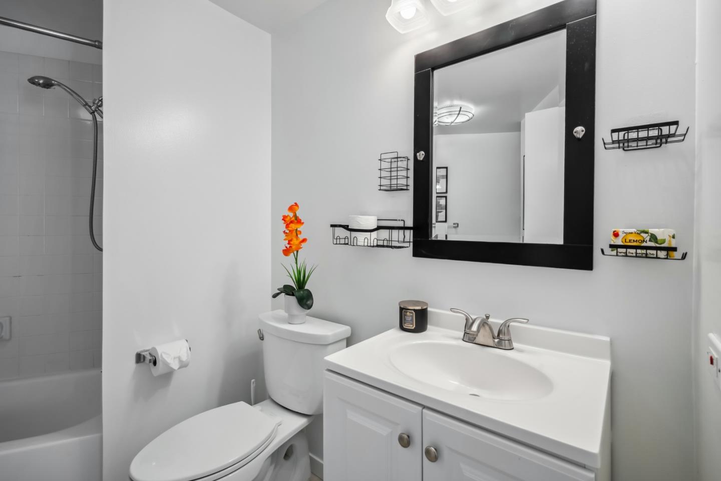 Detail Gallery Image 22 of 30 For 6363 Christie Ave #2801,  Emeryville,  CA 94608 - 1 Beds | 1 Baths