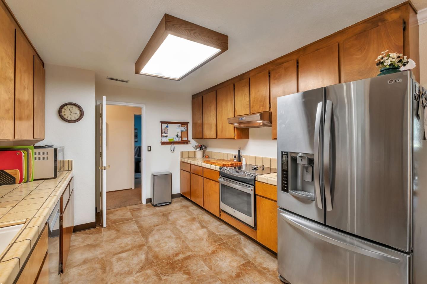Detail Gallery Image 11 of 39 For 19 Magnolia Ct, Watsonville,  CA 95076 - 3 Beds | 2 Baths