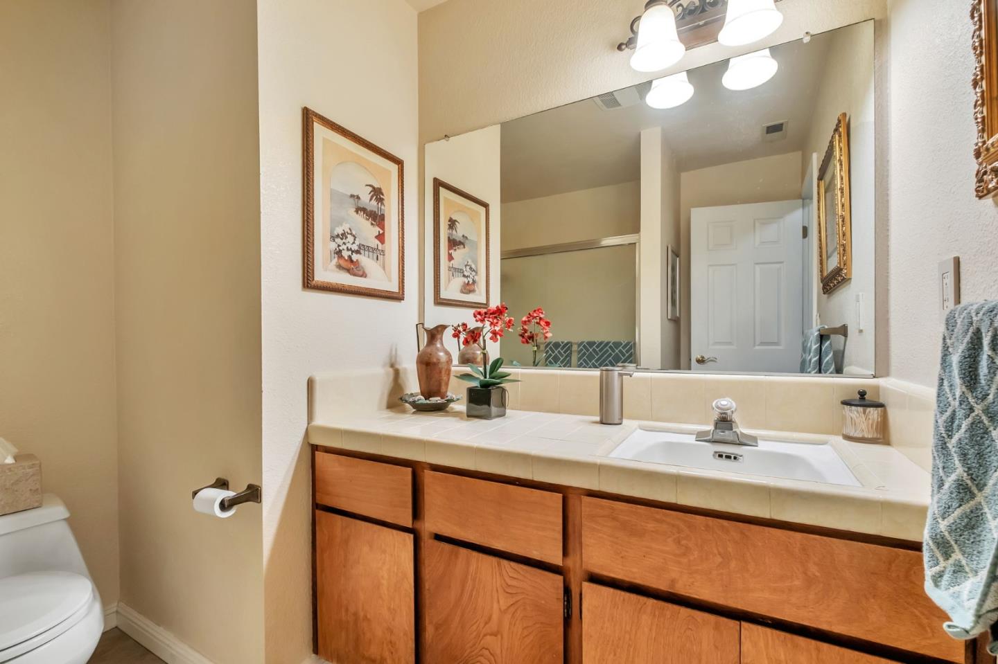 Detail Gallery Image 27 of 39 For 19 Magnolia Ct, Watsonville,  CA 95076 - 3 Beds | 2 Baths