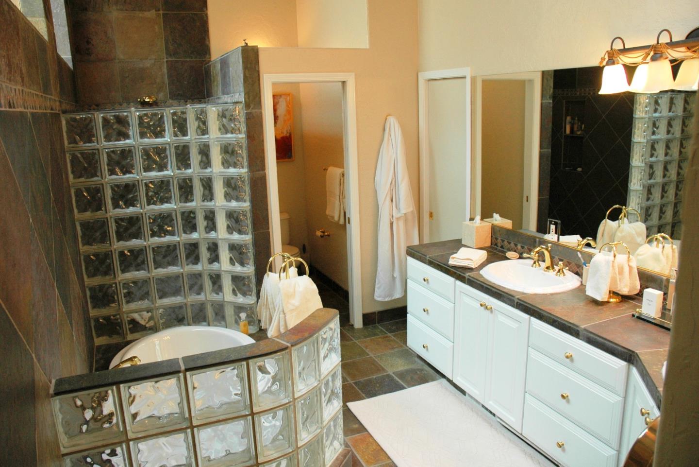 Detail Gallery Image 23 of 38 For 1093 Presidio Rd, Pebble Beach,  CA 93953 - 4 Beds | 3/1 Baths