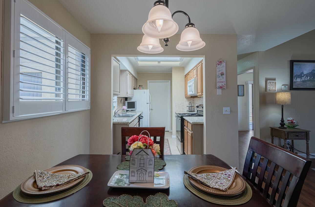 Detail Gallery Image 12 of 30 For 42 W San Joaquin St #8,  Salinas,  CA 93901 - 2 Beds | 1 Baths