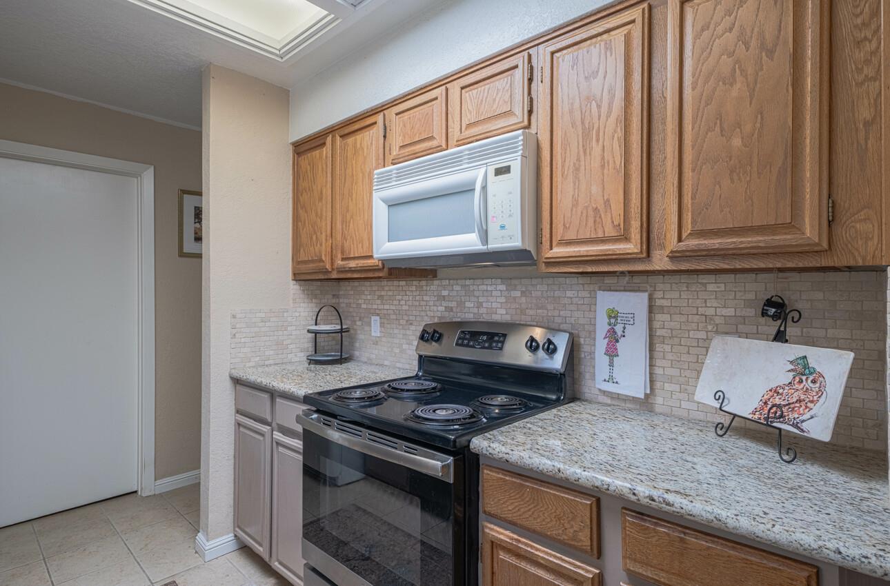 Detail Gallery Image 14 of 30 For 42 W San Joaquin St #8,  Salinas,  CA 93901 - 2 Beds | 1 Baths