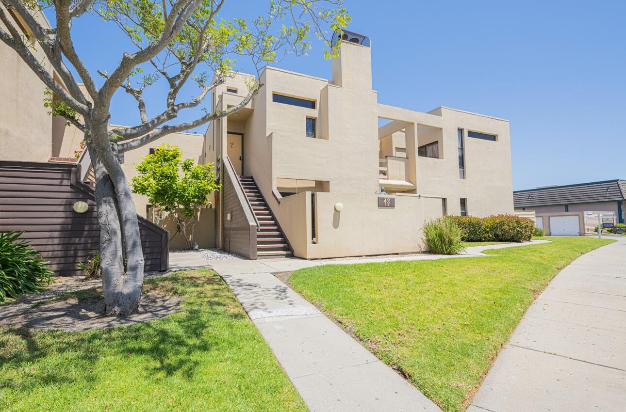 Detail Gallery Image 2 of 30 For 42 W San Joaquin St #8,  Salinas,  CA 93901 - 2 Beds | 1 Baths