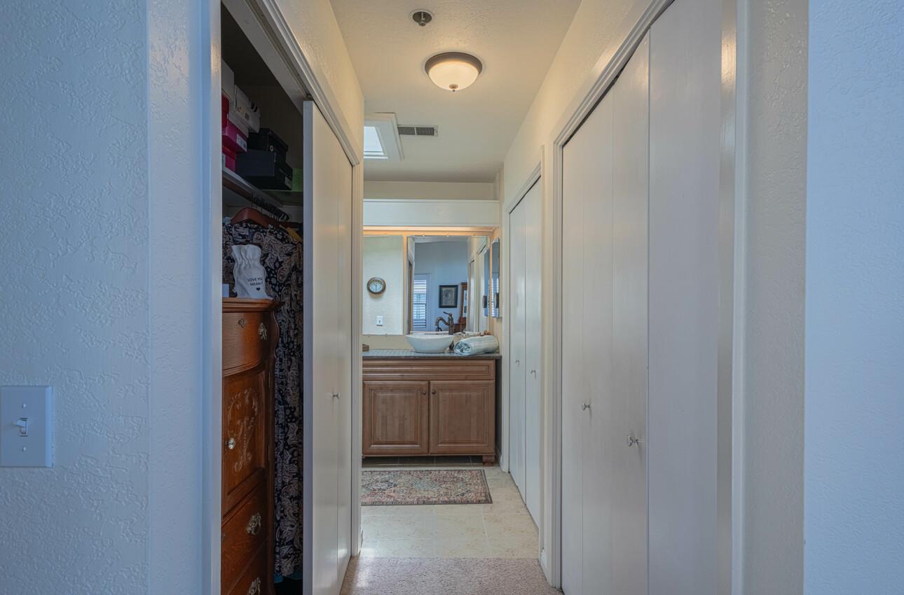 Detail Gallery Image 20 of 30 For 42 W San Joaquin St #8,  Salinas,  CA 93901 - 2 Beds | 1 Baths