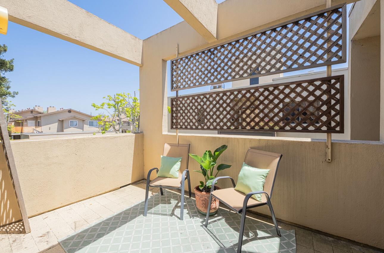 Detail Gallery Image 7 of 30 For 42 W San Joaquin St #8,  Salinas,  CA 93901 - 2 Beds | 1 Baths