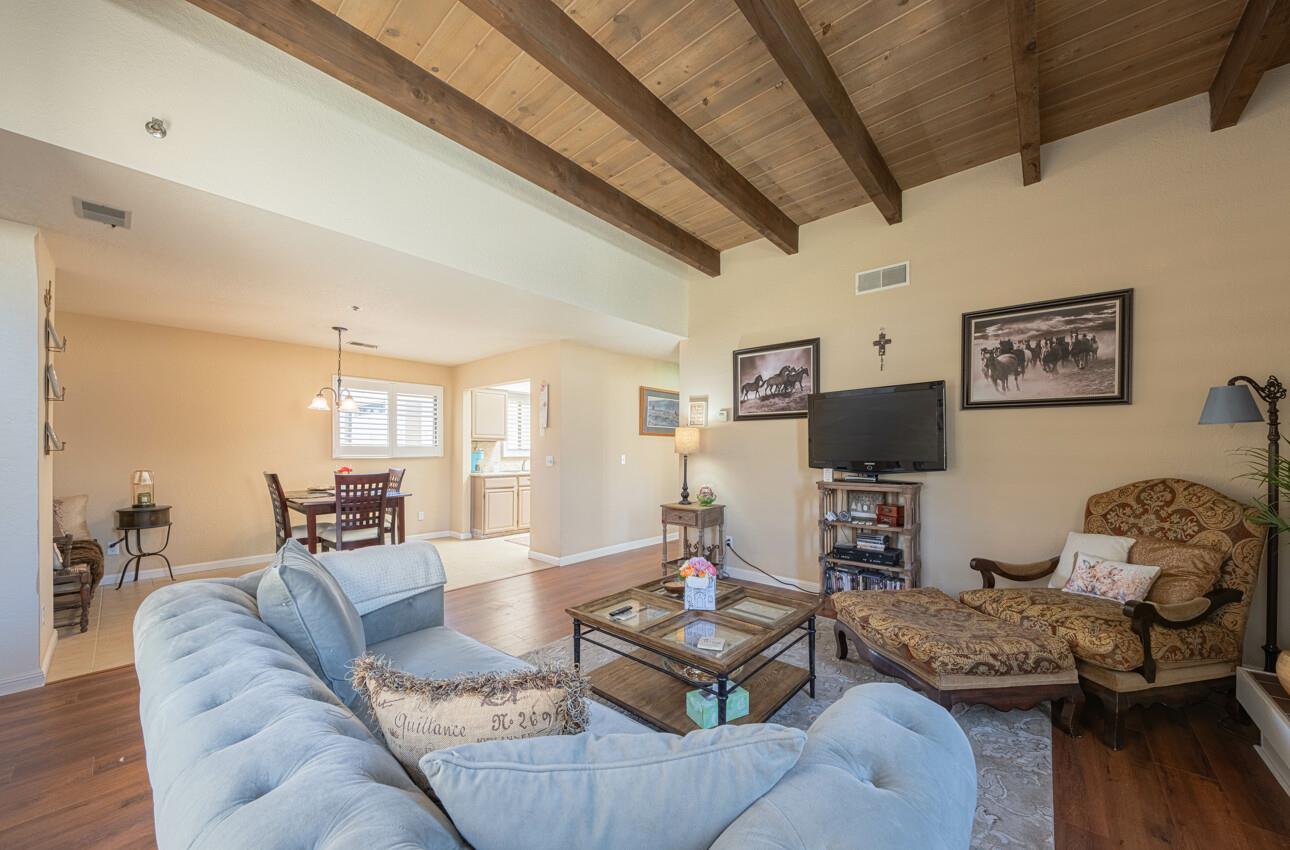 Detail Gallery Image 9 of 30 For 42 W San Joaquin St #8,  Salinas,  CA 93901 - 2 Beds | 1 Baths