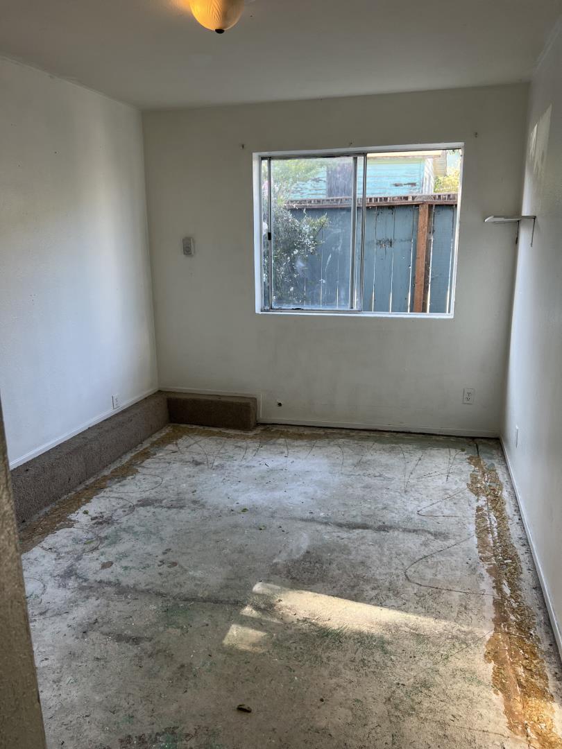 Detail Gallery Image 12 of 29 For 207 Grandview St, Santa Cruz,  CA 95060 - 4 Beds | 2 Baths