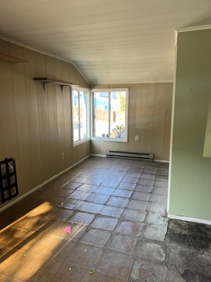 Detail Gallery Image 17 of 29 For 207 Grandview St, Santa Cruz,  CA 95060 - 4 Beds | 2 Baths
