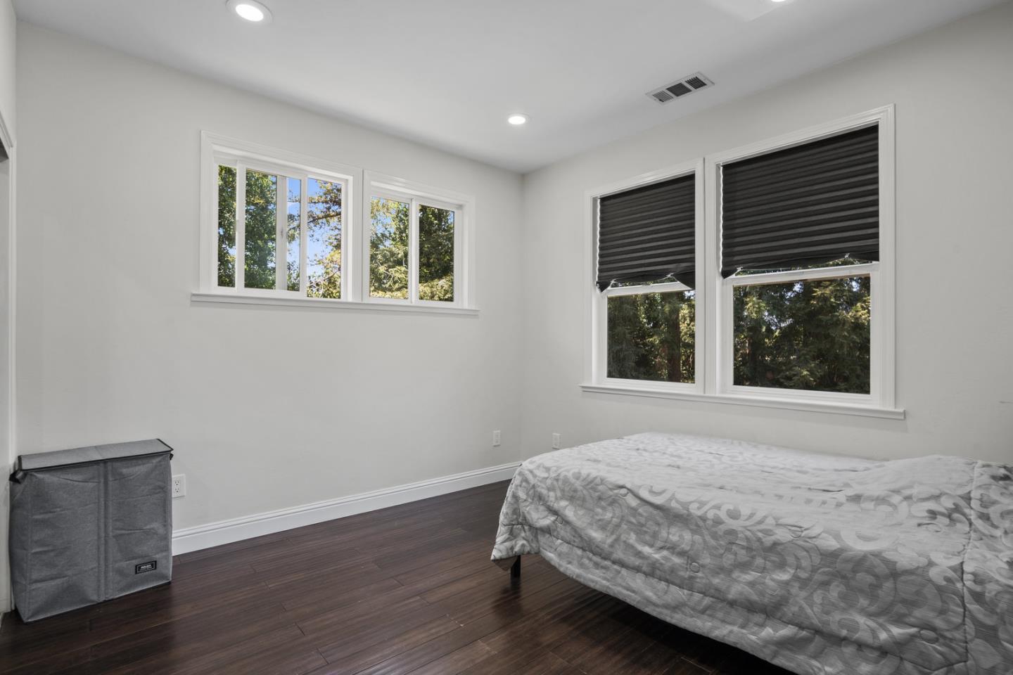 Detail Gallery Image 11 of 21 For 10631 Mine Ct, Cupertino,  CA 95014 - 4 Beds | 3 Baths