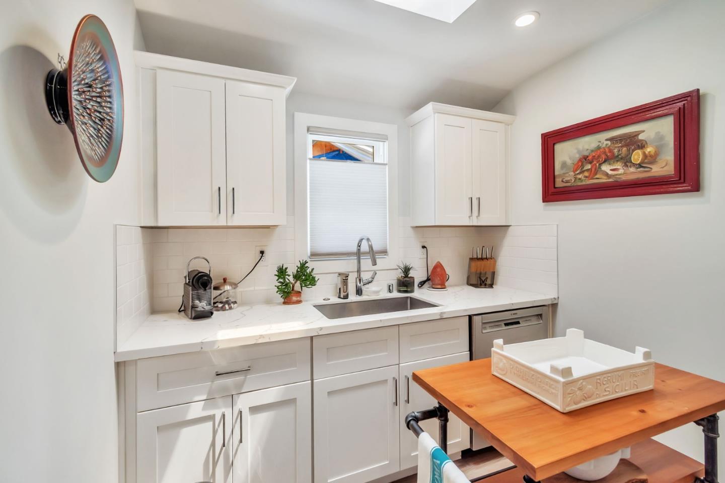 Detail Gallery Image 11 of 32 For 131 Carmel Ave, Pacifica,  CA 94044 - 1 Beds | 1 Baths