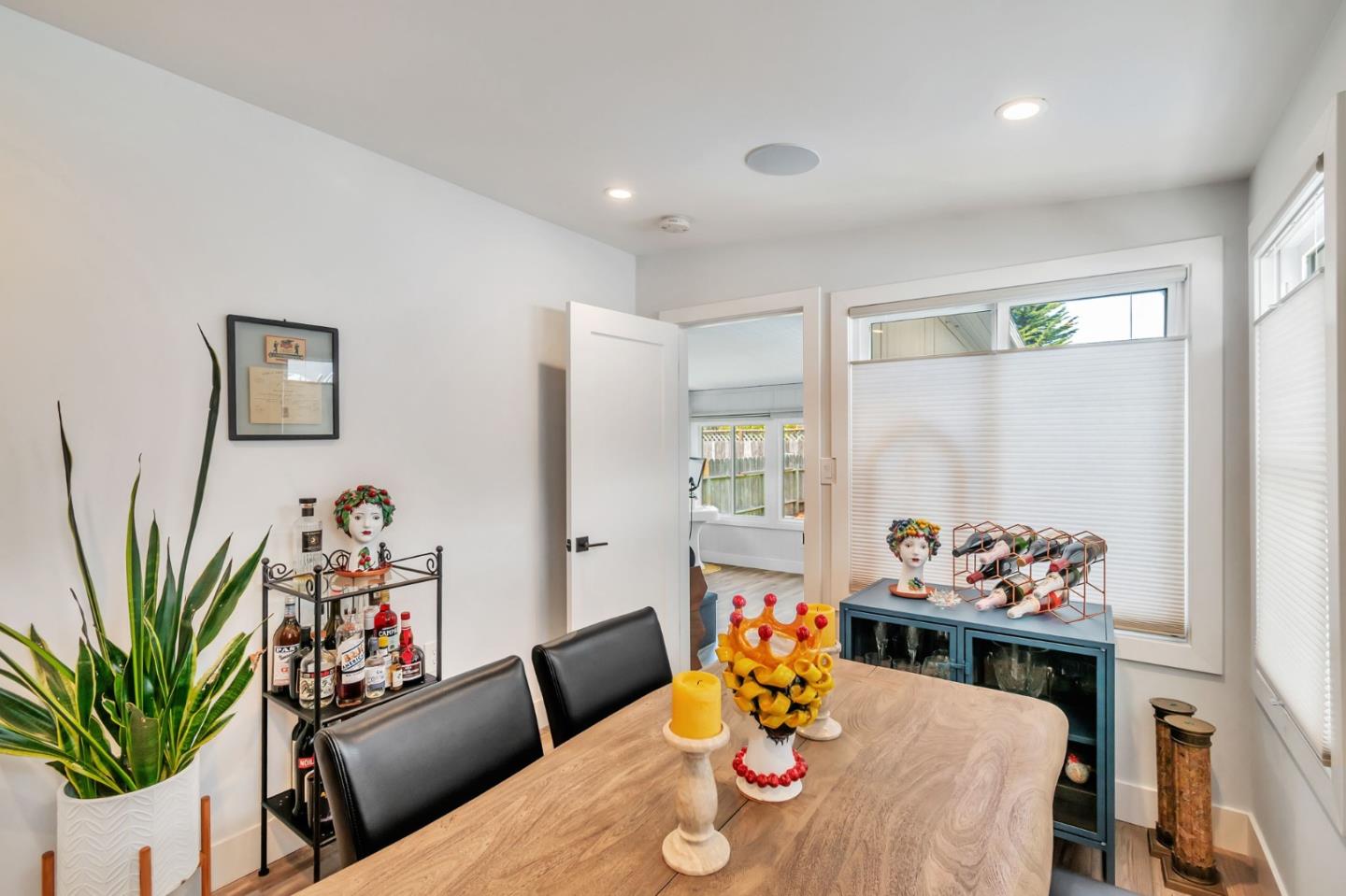 Detail Gallery Image 18 of 32 For 131 Carmel Ave, Pacifica,  CA 94044 - 1 Beds | 1 Baths