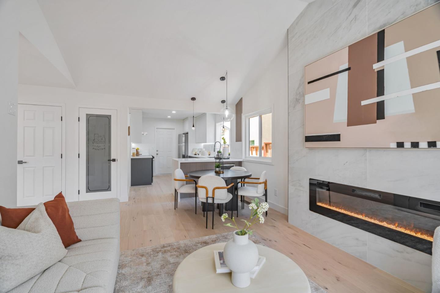 Detail Gallery Image 13 of 46 For 358 El Portal Way, San Jose,  CA 95123 - 3 Beds | 2 Baths