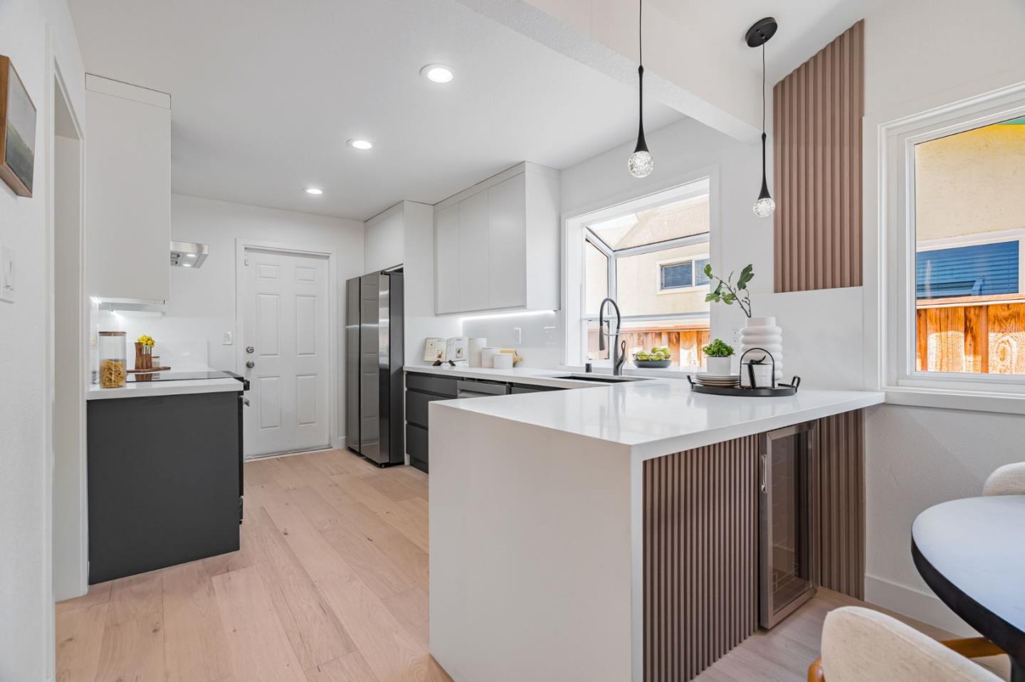 Detail Gallery Image 15 of 46 For 358 El Portal Way, San Jose,  CA 95123 - 3 Beds | 2 Baths