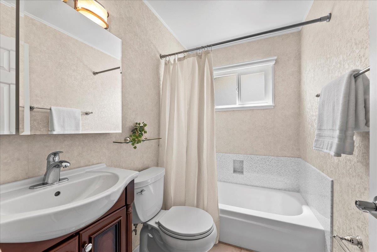 Detail Gallery Image 22 of 34 For 1648 Mount Rainier Ave, Milpitas,  CA 95035 - 4 Beds | 2 Baths