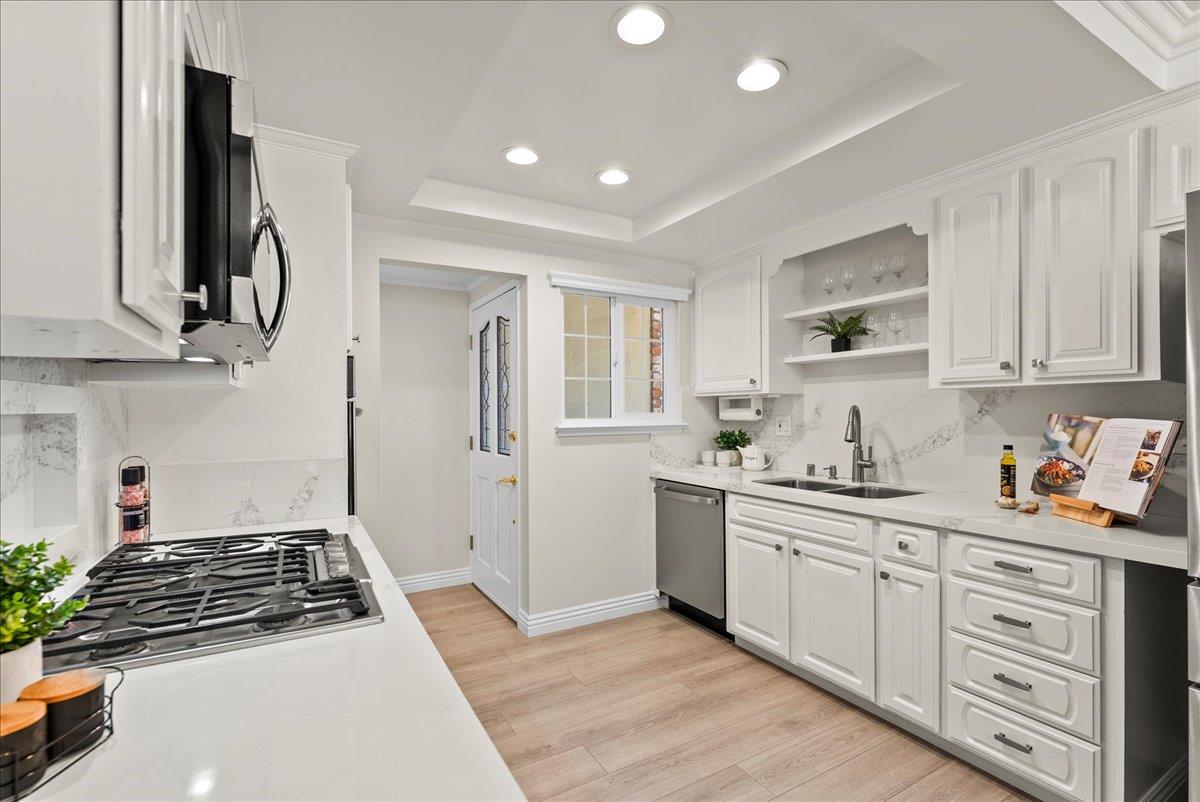 Detail Gallery Image 6 of 34 For 1648 Mount Rainier Ave, Milpitas,  CA 95035 - 4 Beds | 2 Baths