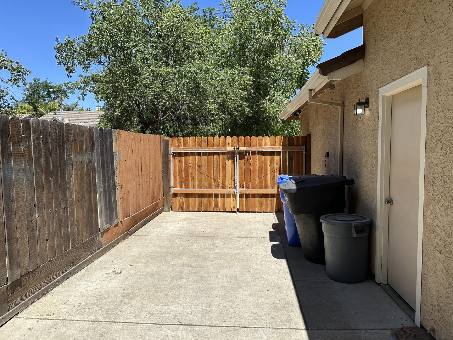 Detail Gallery Image 27 of 27 For 764 Densmore Ct, Folsom,  CA 95630 - 3 Beds | 2 Baths